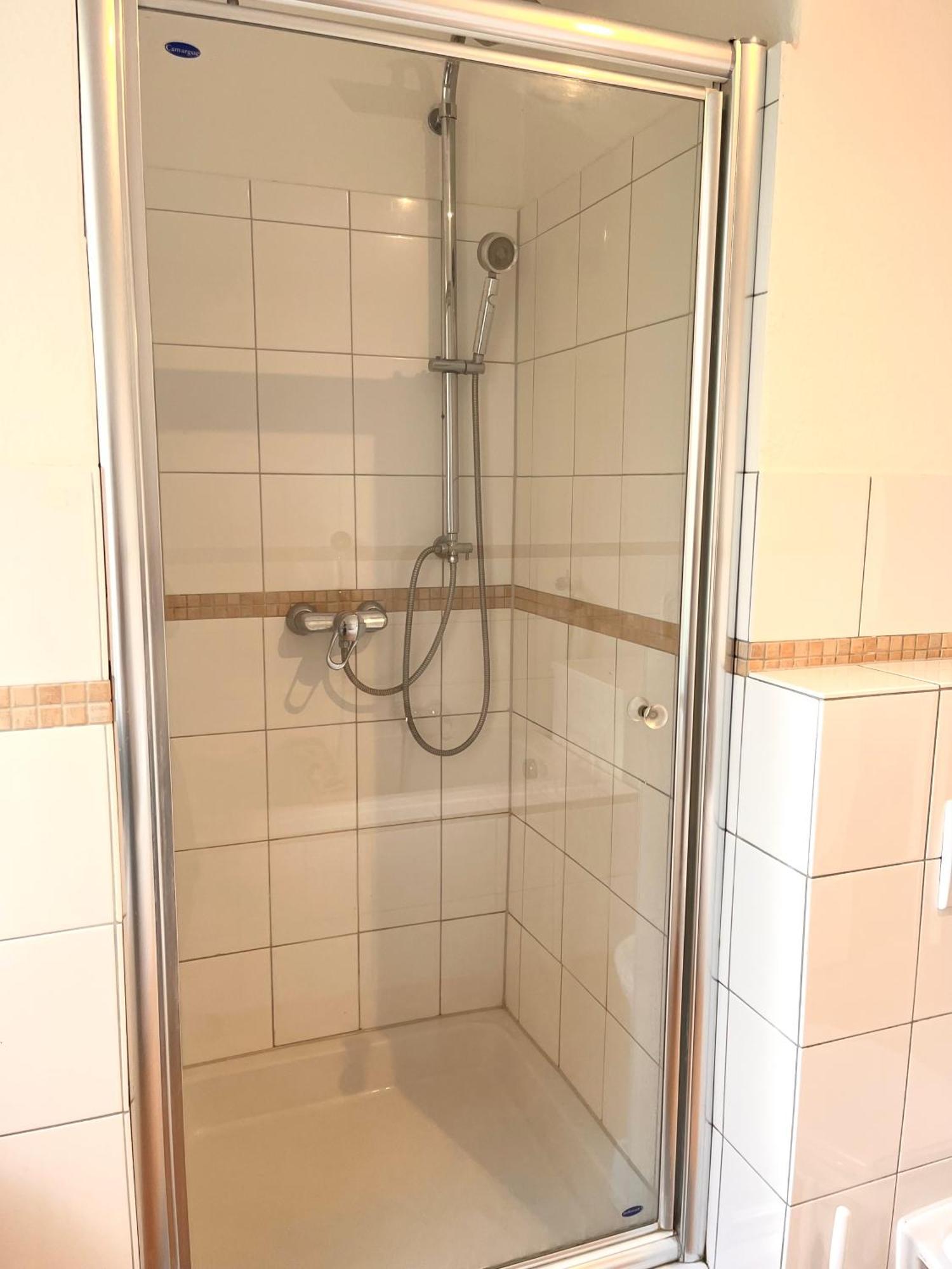 Doppelzimmer Mit Terrasse In Privatem Zuhause Lübeck Exterior foto